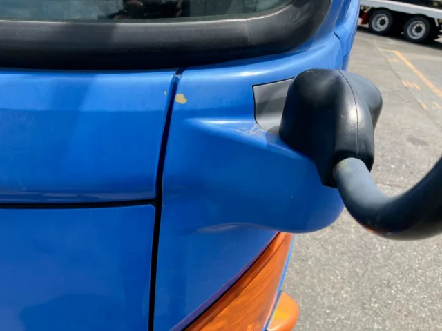 助手席側コーナーパネルに小傷があります。|日野 レンジャー TKG-FD9JGAA(2WD)の写真33