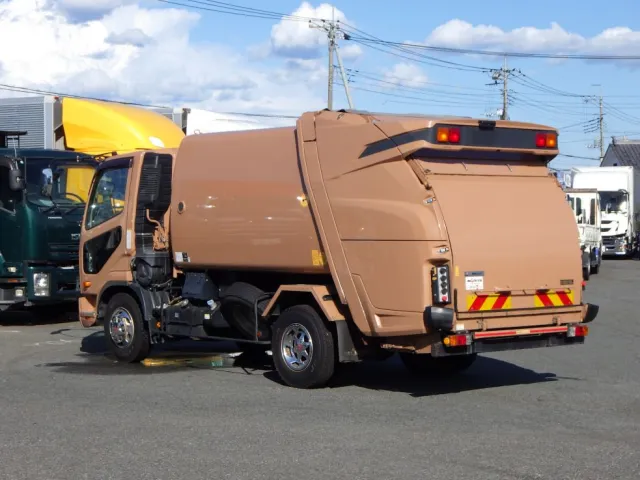 三菱 ファイター TKG-FK71F(2WD)の写真3