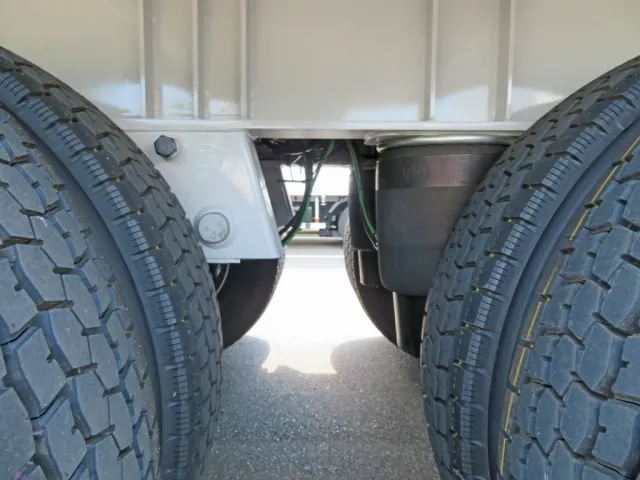 エアサスです。|トレクス  PFB34118の写真5