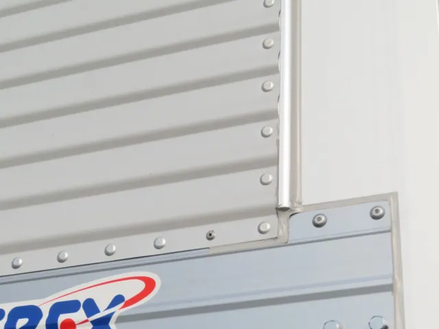 コルゲートに色が付いています。（純正）|トレクス  PFB34118の写真15