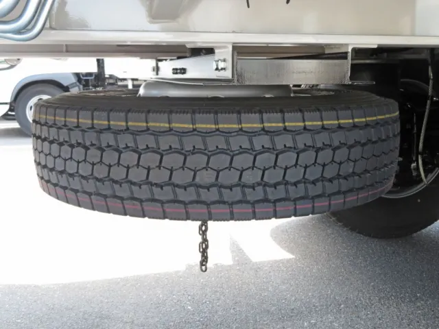 スペアタイヤ付きです。|トレクス  PFB34118の写真27
