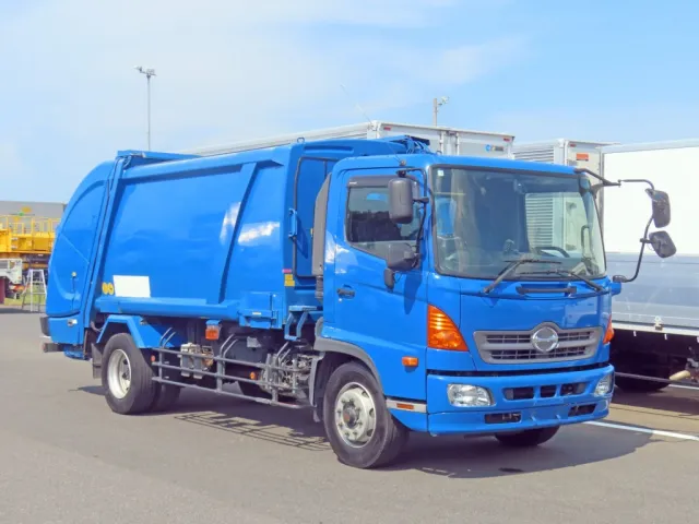 日野 レンジャー QKG-FJ7JGAAの写真2