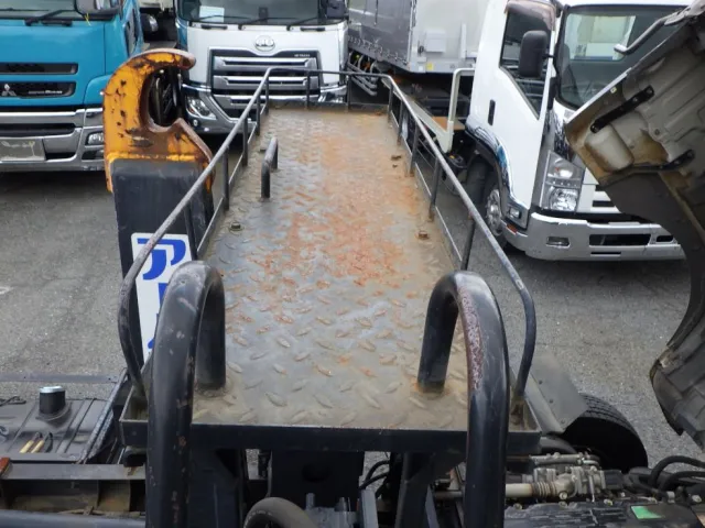 デッキにサビがあります。|三菱 ファイター TKG-FK61F(2WD)の写真11