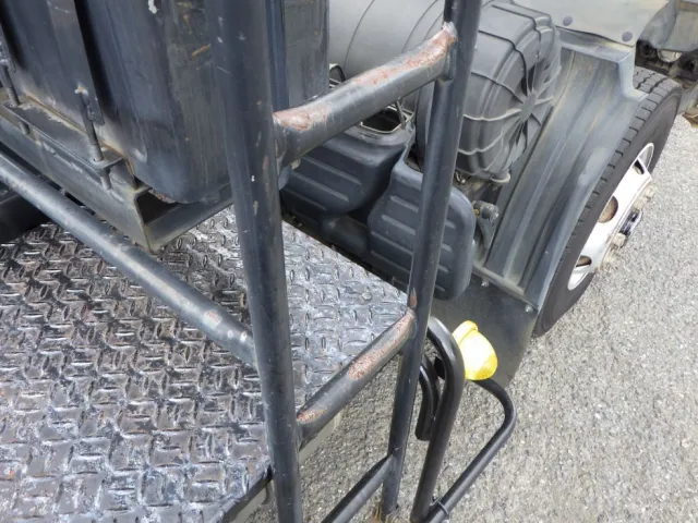 ハシゴにサビがあります。|三菱 ファイター TKG-FK61F(2WD)の写真28