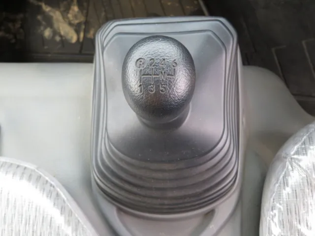 日野 デュトロ SKG-XZU640F(2WD)の写真30