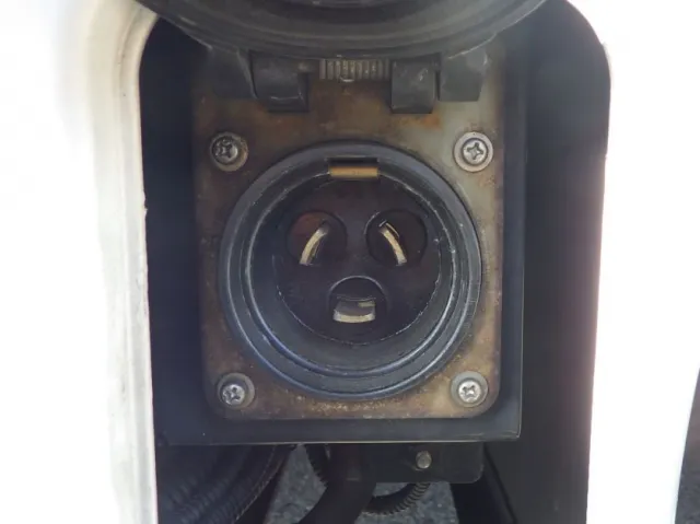 スタンバイ付きです。|日野 プロフィア 2DG-FW1AHJの写真14