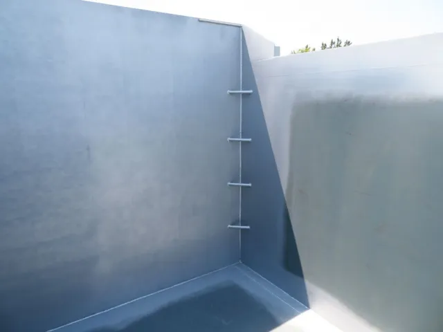 ハシゴが荷台前方に付いています。|フルハーフ  KFKGF340Wの写真9