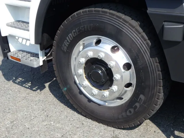 総輪アルミホイールです。|三菱 スーパーグレート 2PG-FU84GZの写真34