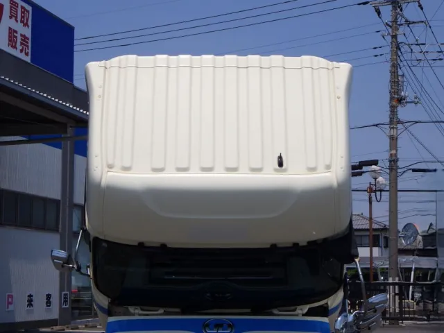 UDトラックス クオン 2PG-CG5CAの写真19