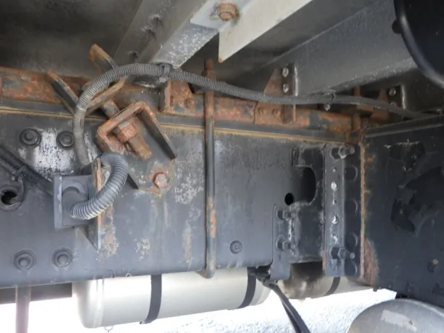 シャーシ・ネタにサビがあります。|UDトラックス クオン 2PG-CG5CAの写真36