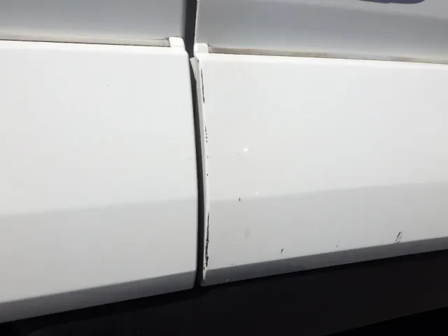 運転席側フェンダーにキズがあります。（助手席側にもあります）|いすゞ フォワード 2RG-FSR90S2の写真24