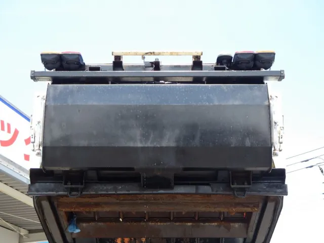 汚水タンク裏側の状態です。|日野 レンジャー TKG-FC9JEAA(2WD)の写真7