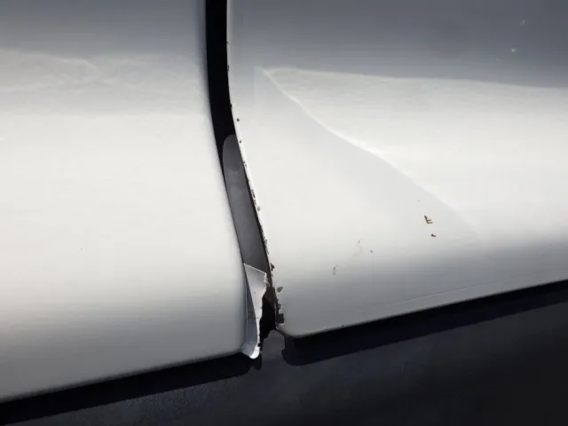 運転席側ドアに小キズがあります。|日野 レンジャー TKG-FC9JEAA(2WD)の写真24