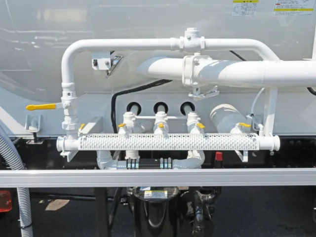 配管の状態です。|三菱 スーパーグレート 2PG-FU84GZの写真13