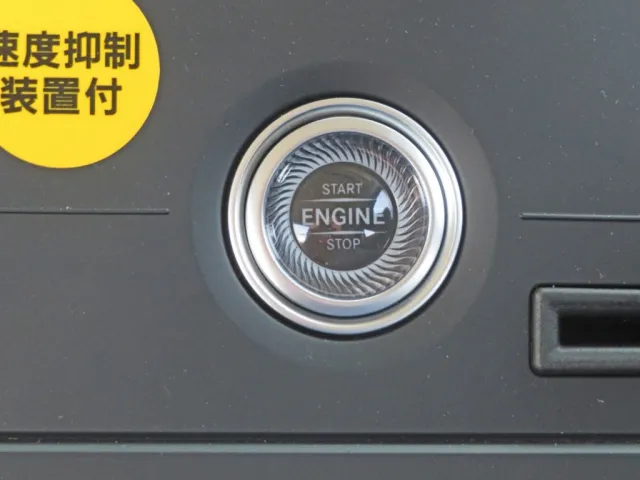 エンジンスタートスイッチです。|三菱 スーパーグレート 2PG-FU84GZの写真24