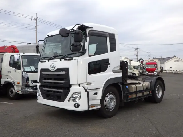 UDトラックス クオン 2PG-GK5AADの写真1
