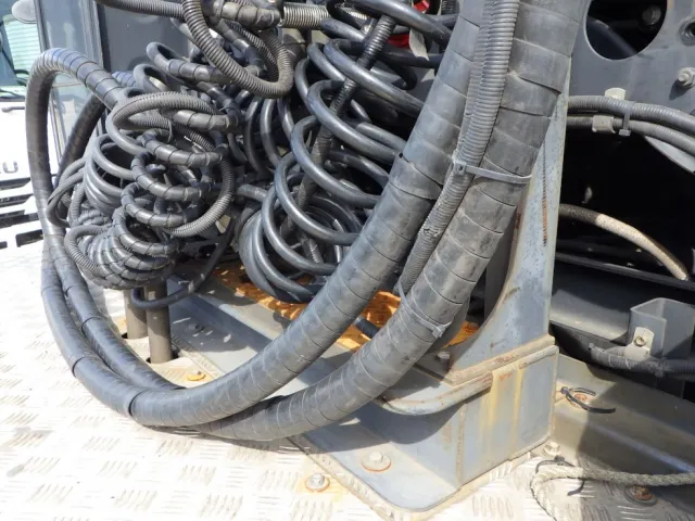 UDトラックス クオン 2PG-GK5AADの写真30