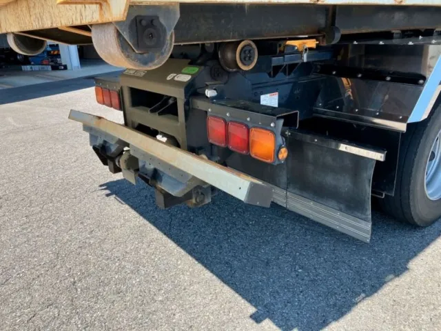 リヤバンパーは可動式です。|三菱 スーパーグレート 2KG-FV70HYの写真10