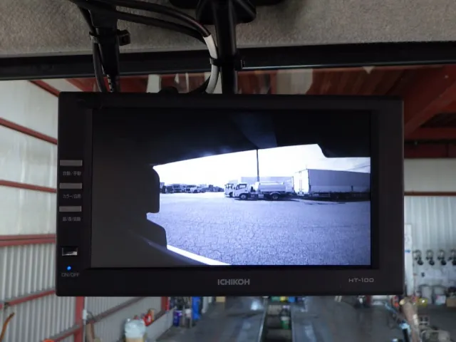 液晶バックモニター付きです。|三菱 スーパーグレート 2KG-FV70HYの写真18