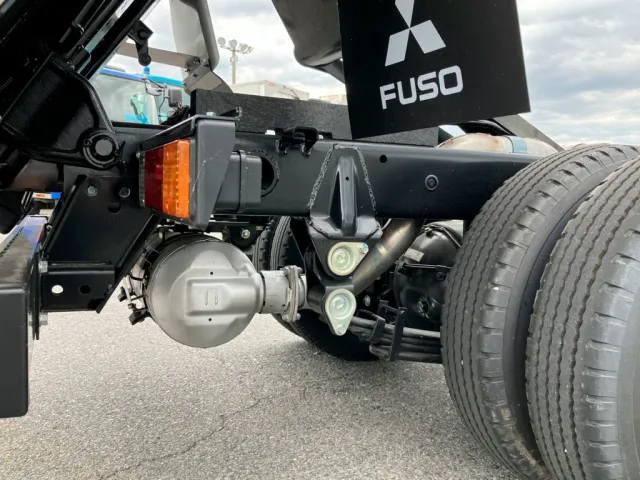 シャシの状態です。|三菱 キャンター 2RG-FBA60(2WD)の写真6