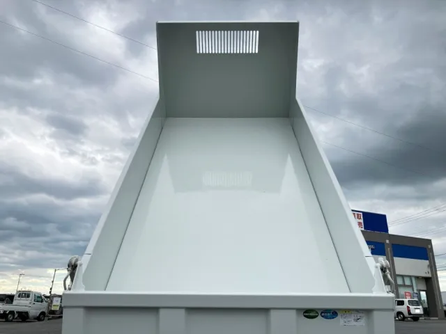 三菱 キャンター 2RG-FBA60(2WD)の写真8