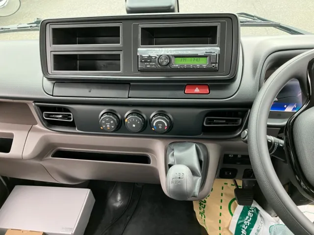 パネル周りの状態です。|三菱 キャンター 2RG-FBA60(2WD)の写真13