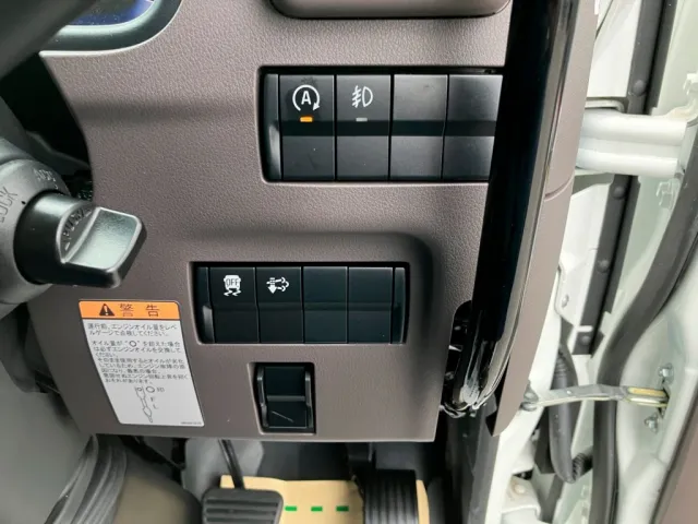 三菱 キャンター 2RG-FBA60(2WD)の写真14