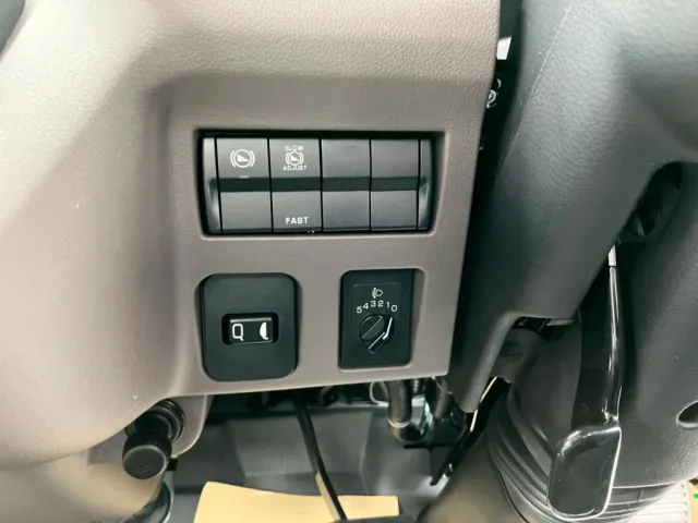 三菱 キャンター 2RG-FBA60(2WD)の写真15