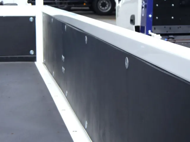 三菱 キャンター 2PG-FEB80の写真20