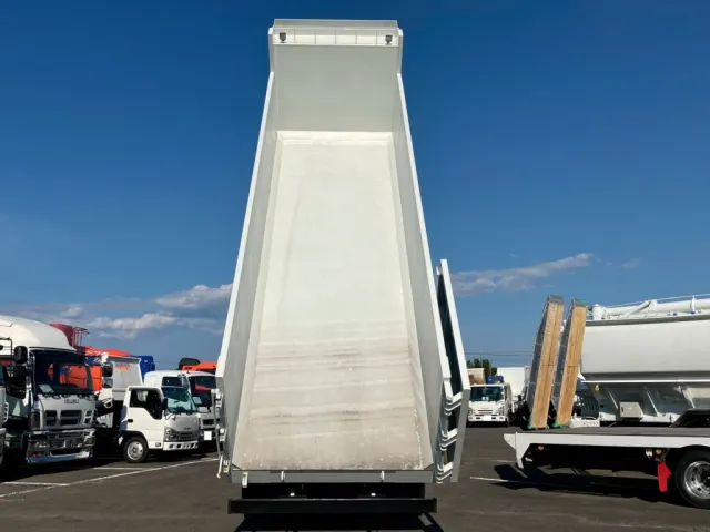 荷台全体の状態です。|三菱 スーパーグレート 2PG-FV80VZの写真10