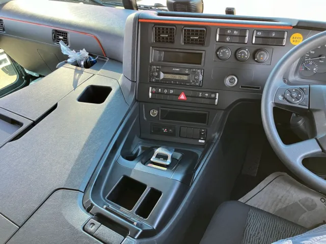 パネル周りの状態です。|三菱 スーパーグレート 2PG-FV80VZの写真22