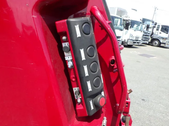 上物の操作スイッチです。|日野 レンジャー TKG-GC7JGAAの写真14