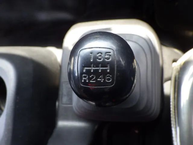 MT６速です。|日野 レンジャー TKG-GC7JGAAの写真20