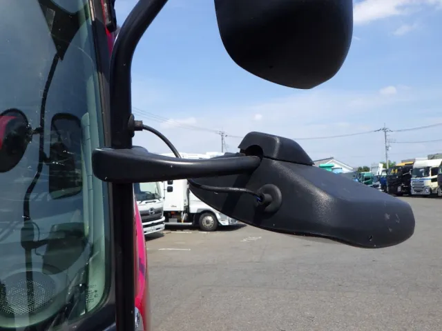 アンダーミラー取り付け部不良です。|日野 レンジャー TKG-GC7JGAAの写真26