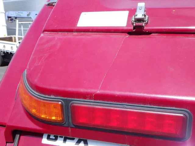 ホッパーカバーに割れがあります。|日野 レンジャー TKG-GC7JGAAの写真34