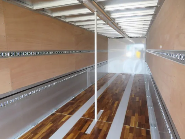 センター支柱付きです。|トレクス  PFN24103改の写真9