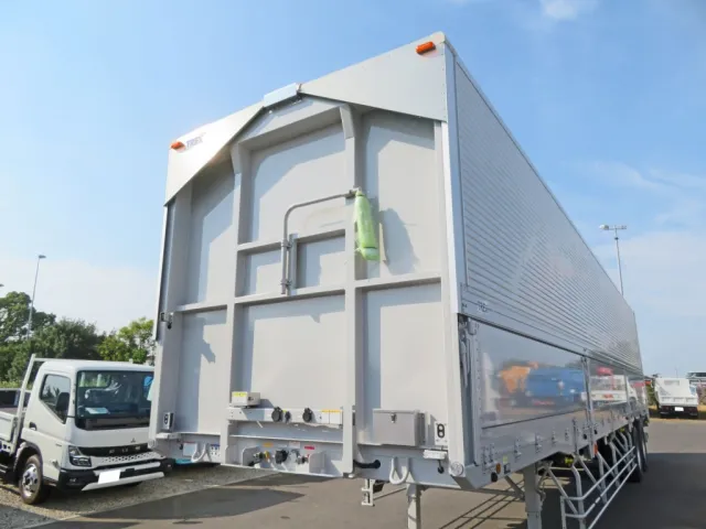 ケーブルハンガー付きです。|トレクス  PFN24103改の写真13