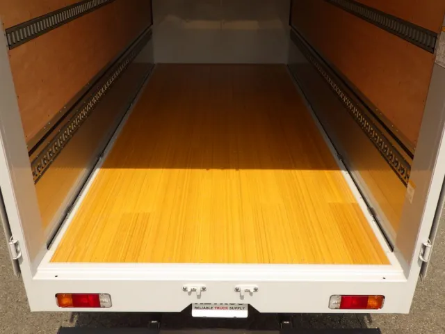 床板の状態です。|日野 デュトロ 2KG-XZU722M(2WD)の写真10