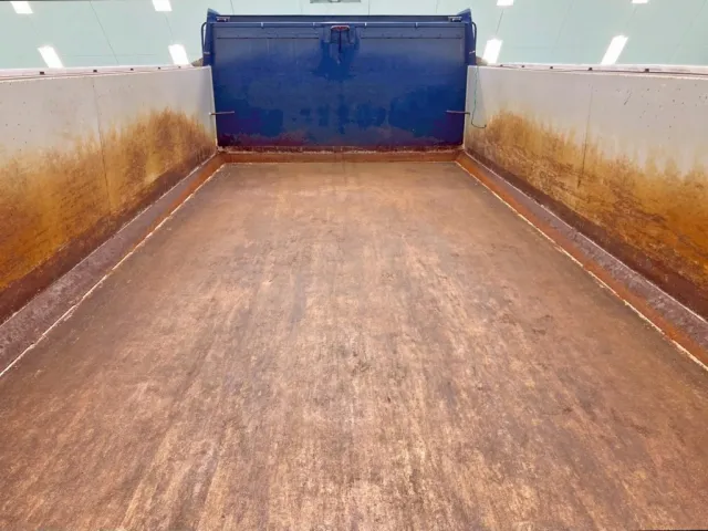 床は鉄板です。|日野 レンジャー LDG-GK8JLAAの写真12