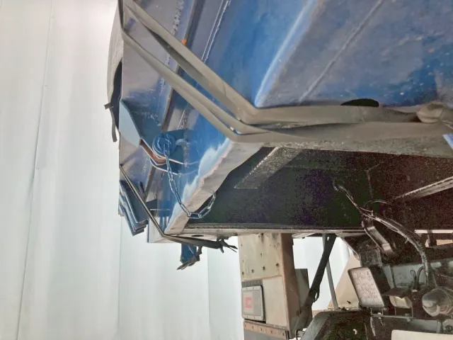 リヤレール中央部に歪みがあります。(運転席側)|日野 レンジャー LDG-GK8JLAAの写真27