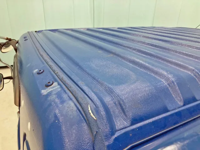 ルーフ後方助手席側にヘコミがあります。|日野 レンジャー LDG-GK8JLAAの写真42