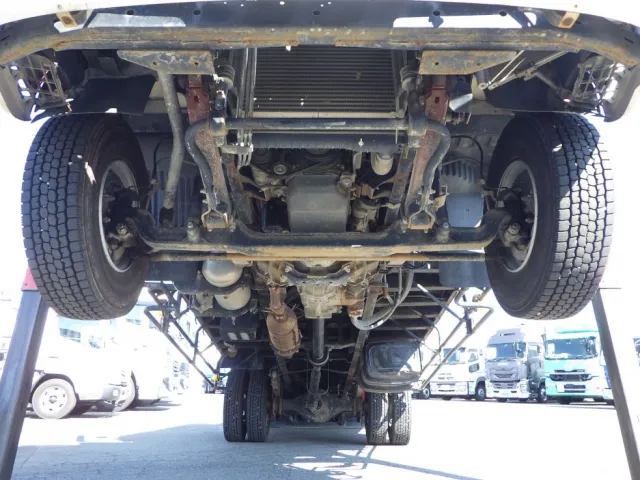 ボディー下周りの状態です。|日野 レンジャー TKG-FC9JKAA(2WD)の写真10