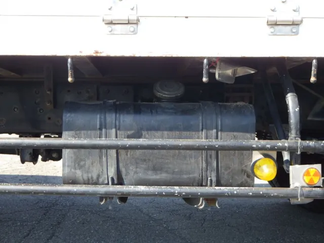 燃料タンクは１００Lです。|日野 レンジャー TKG-FC9JKAA(2WD)の写真20