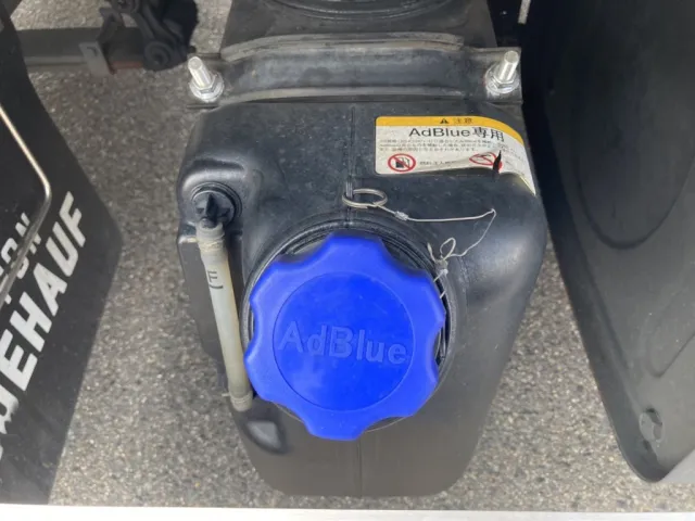 アドブルータンクです。|日野 プロフィア 2DG-FW1AHGの写真36