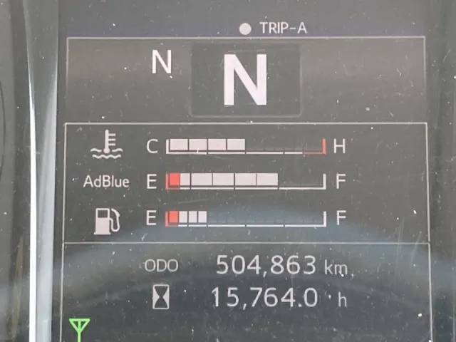 走行メーターです。|日野 プロフィア 2DG-FW1AHGの写真41