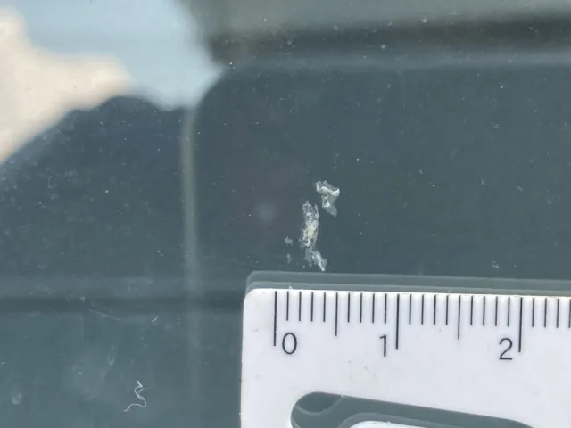 Fガラスに飛び石があります|日野 プロフィア 2DG-FW1AHGの写真43