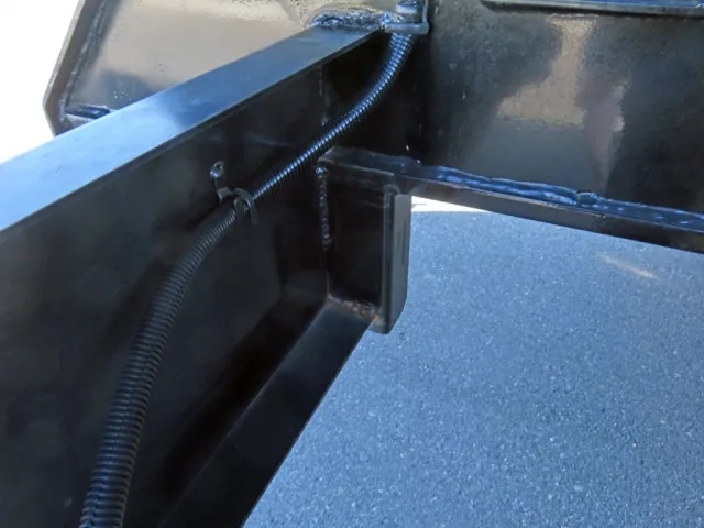 テールランプステーに少しサビがあります。|トレクス  PFB34112の写真35