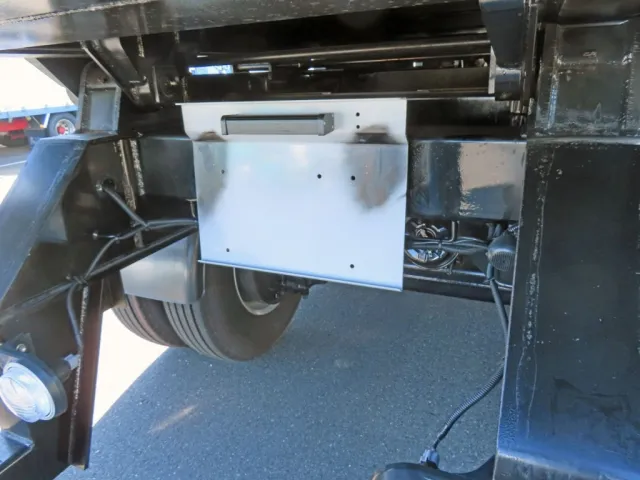 ナンバー取り付け部塗装前の状態です。|トレクス  PFB34112の写真37