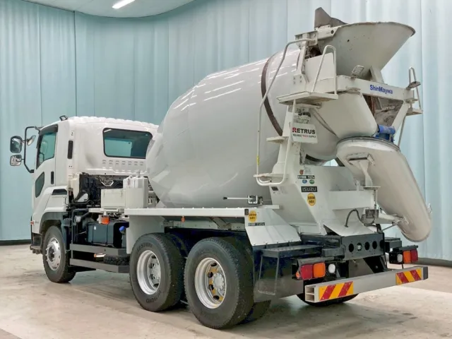 いすゞ ギガ 2KG-CXZ77CTの写真3