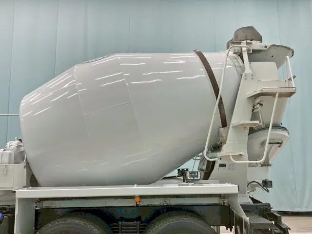 ドラムの外観状態です。(助手席側)|いすゞ ギガ 2KG-CXZ77CTの写真23